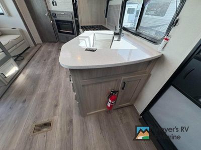 2026 Coachmen RV Catalina Legacy Edition - Photo 17