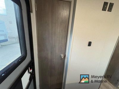 2026 Coachmen RV Catalina Legacy Edition - Photo 26