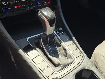 2025 Volkswagen Jetta — photo 25 view