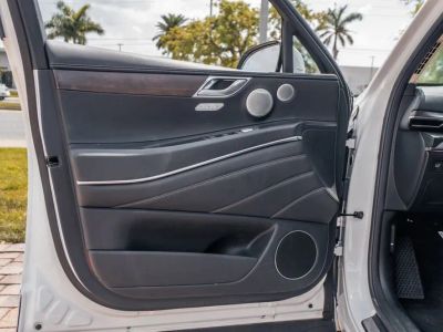 2025 Genesis GV80 — photo 17 view