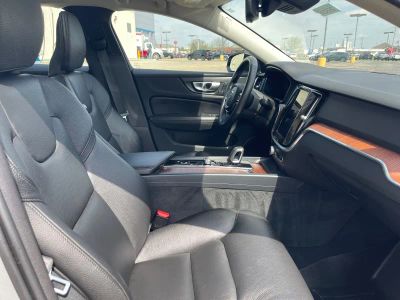 2024 Volvo S60 — photo 15 view