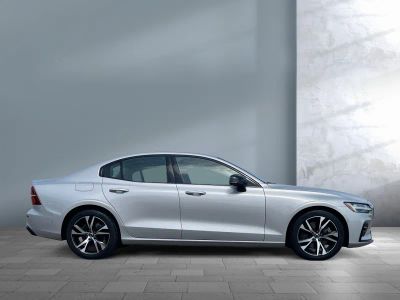 2024 Volvo S60 — photo 7 view