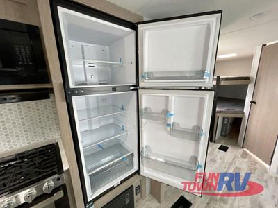 2025 Gulf Stream RV Yellowstone Ranch Edition — photo 17 view