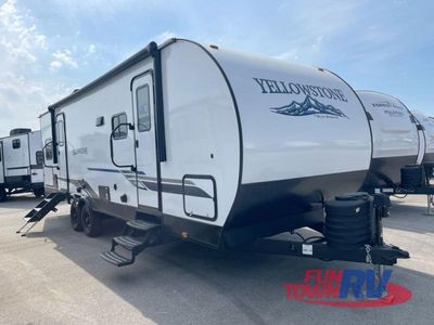 2025 Gulf Stream RV Yellowstone Ranch Edition — front three-quarter view