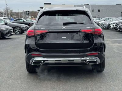 2026 Mercedes-Benz GLC — photo 9 view