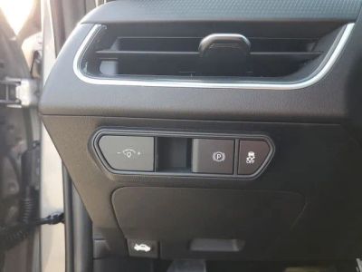 2025 Kia K4 — photo 10 view