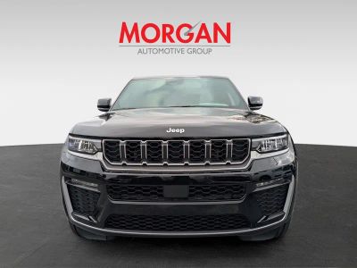 2026 Jeep Grand Cherokee — photo 9 view