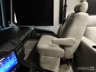 2026 Holiday Rambler Invicta - Photo 11
