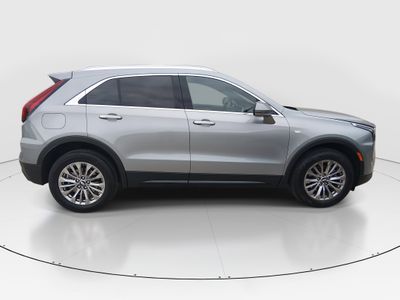 2025 Cadillac XT4 - Photo 8