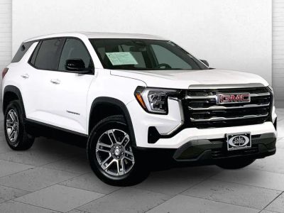2025 GMC Terrain Elevation in Summit White — front three-quarter view