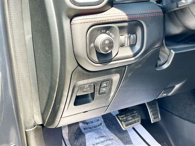 2026 Ram 1500 — photo 10 view