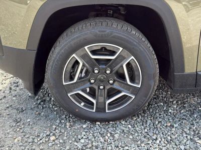 2026 Jeep Cherokee — detail view