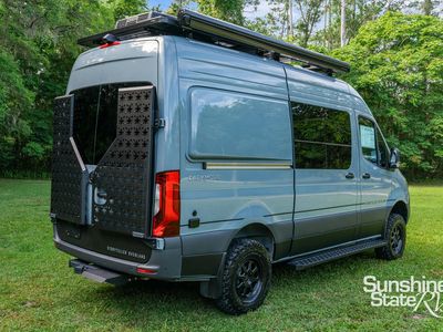 2025 Storyteller Overland - Photo 26