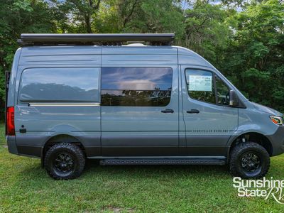 2025 Storyteller Overland - Photo 17