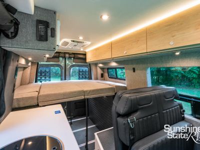 2025 Storyteller Overland - Photo 15