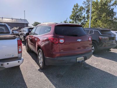 2012 Chevrolet Traverse — side profile view