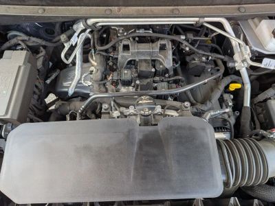 2024 Chevrolet Colorado — photo 10 view