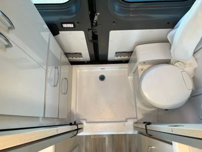 2026 Thor Motor Coach RIZE — photo 16 view