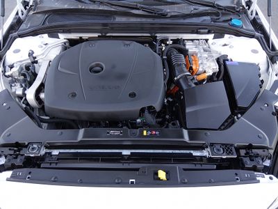 2022 Volvo S60 Recharge Plug-In Hybrid — photo 9 view
