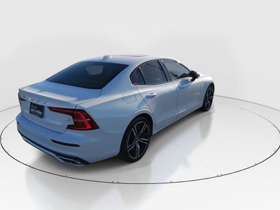 2022 Volvo S60 Recharge Plug-In Hybrid — photo 7 view