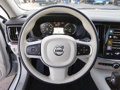 2022 Volvo S60 Recharge Plug-In Hybrid — photo 12 view