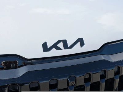 2026 Kia Sportage Plug-In Hybrid — photo 11 view
