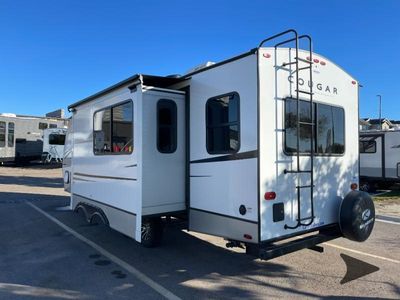 2024 Keystone RV Cougar Half-Ton — interior view