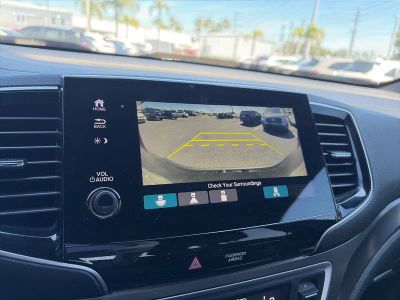 2025 Honda Passport — photo 18 view