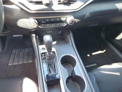 2022 Nissan Altima — photo 18 view