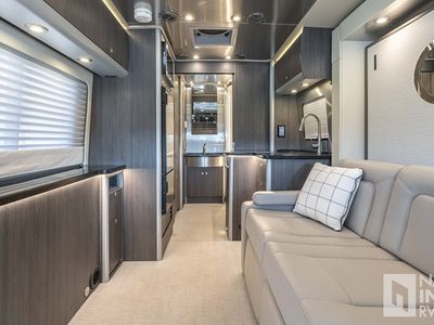 2022 Airstream Atlas MURPHY — photo 7 view