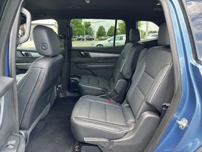 2025 Buick Enclave — detail view