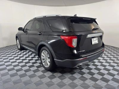 2021 Ford Explorer — side profile view