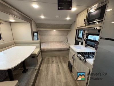2026 Coachmen RV Catalina Summit Series 7 - Photo 9