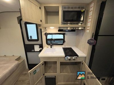 2026 Coachmen RV Catalina Summit Series 7 - Photo 13