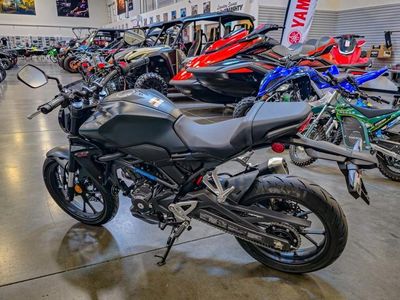 2025 Honda CB300R - Photo 5