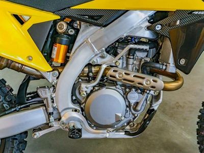 2026 Suzuki RM-Z450 - Photo 11