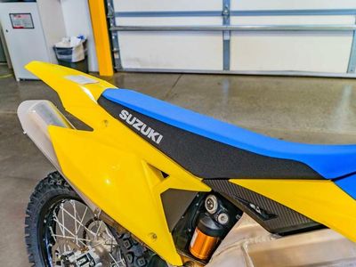 2026 Suzuki RM-Z450 - Photo 9