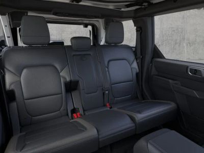 2026 Ford Bronco — photo 11 view