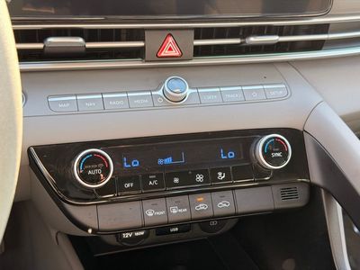 2024 Hyundai Elantra SEL - Photo 33
