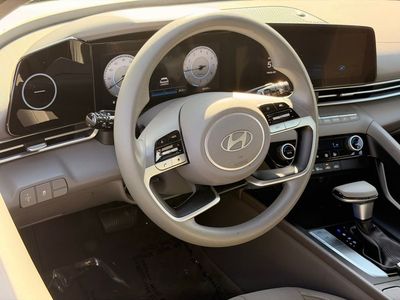 2024 Hyundai Elantra SEL - Photo 21
