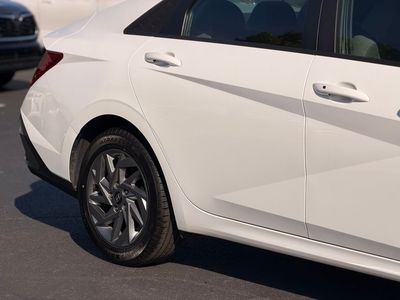 2024 Hyundai Elantra SEL - Photo 9