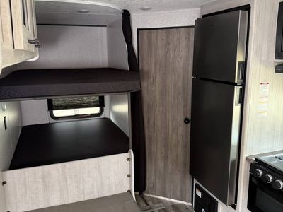2026 Keystone Rv Zinger 252BH - Photo 2