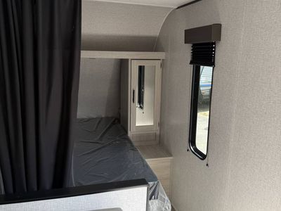 2026 Keystone Rv Zinger 252BH - Photo 13