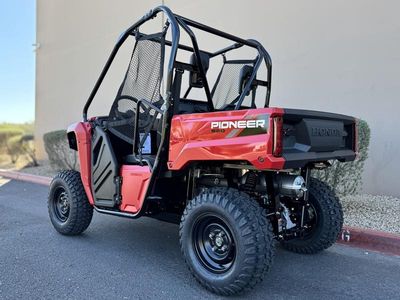 2026 Honda Pioneer 520 - Photo 4