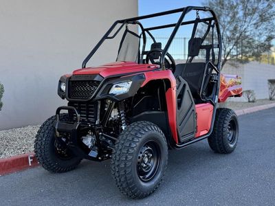 2026 Honda Pioneer 520 - Photo 2