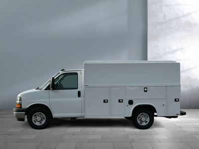 2025 Chevrolet Express Commercial Cutaway - Photo 6
