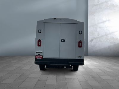 2025 Chevrolet Express Commercial Cutaway - Photo 5