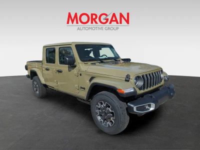 2026 Jeep Gladiator — side profile view