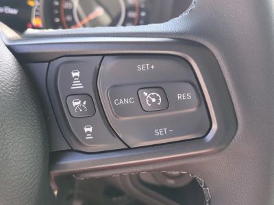 2026 Jeep Gladiator — photo 28 view