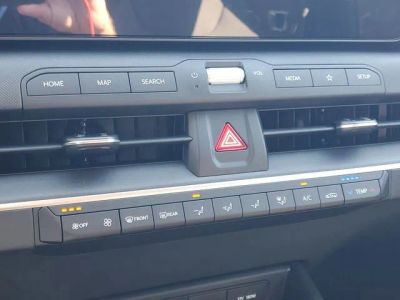 2025 Kia K4 — photo 17 view